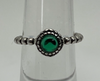 Green gem classic ring